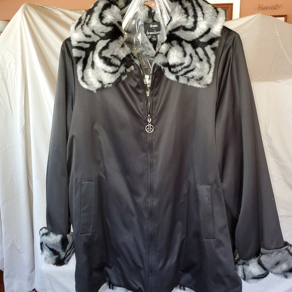 Dennis Basso coat - Picture 1 of 2
